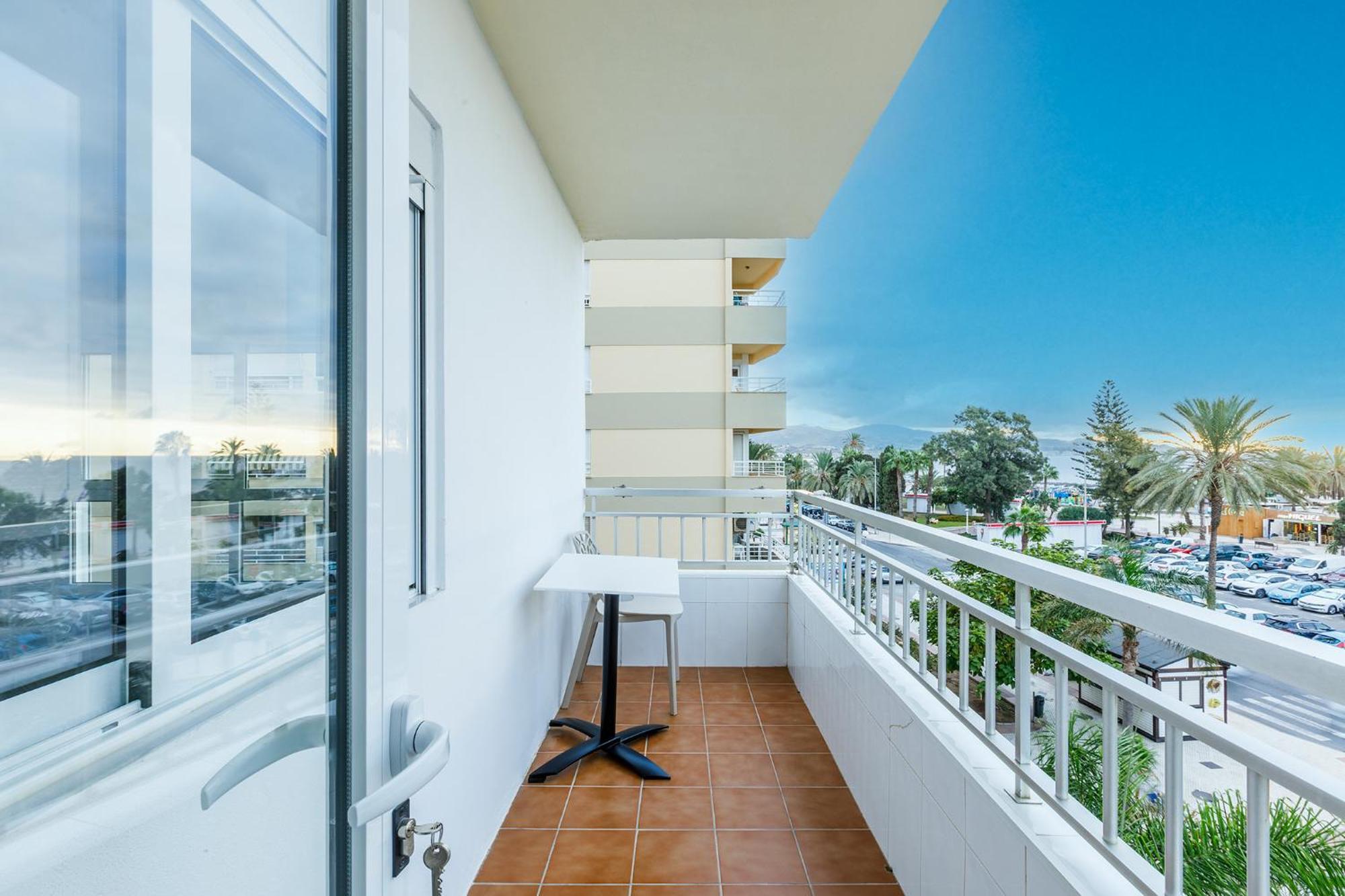 Ferienwohnung A&N Neptuno Torre Del Mar Exterior foto